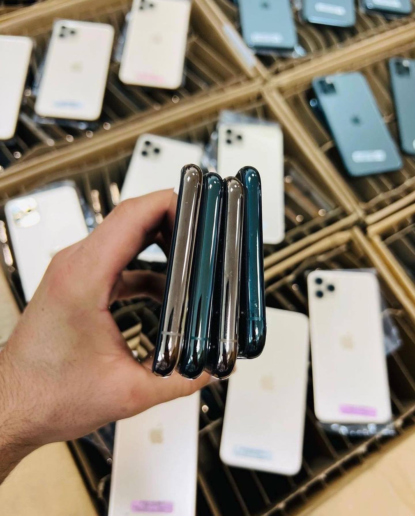 iPhone 11 Pro Max (MOQ: 10Pcs) - Image 4