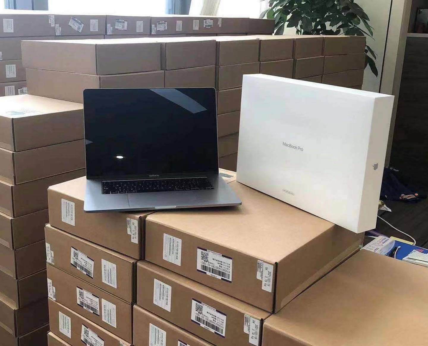 MacBook Pro 16-inch M2 Max wholesale USA